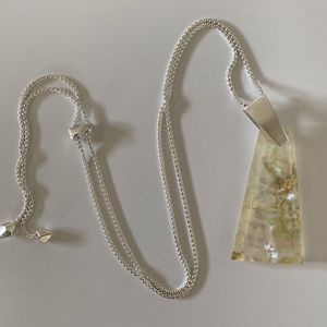 Kendra Scott necklace